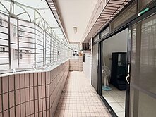楠梓國小正對面~陽台進出大四房