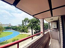 面大勇國小.室內34坪.入門大玄關.機上休旅車位