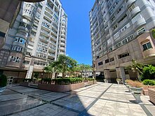 宜蘭市近新生國小河濱公園御品天廈4房華廈