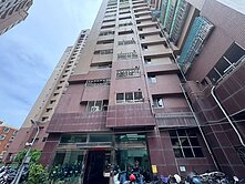 大順輕軌★鼎山＆建工商圈☆陽台進出三房美居