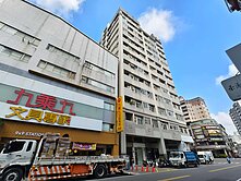 獨家~漢神巨蛋瑞豐商圈2房車位/生活機能佳