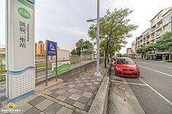 *英明商圈|凱旋二聖輕軌|汽車百貨黃金透店