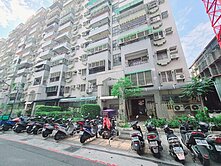 文化中心/輕軌凱旋公園站一樓