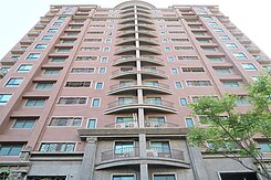 *精選*文中路高樓層景觀戶四改三房雙車