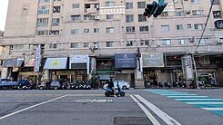 五期臨路學區店面可店住合一