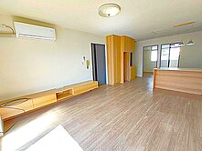 中興商圈｜大三房室內28坪｜健身美寓