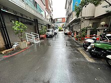  東區稀有1+2F大面寬6米黃金店面