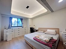 環球A8林口長庚九楊香邑兩房車