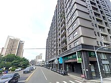 【專任】勝美彩虹城1｜南屯13年屋｜四房平車最低價
