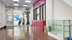 鳳頂商圈臨路店住合一賺錢金透天店面