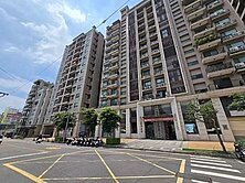 龍山國小田園景觀二房車