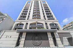 86.五福中央公園！高樓層！3+1房雙車位！