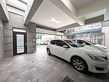 里港市區玉田國小前82地坪雙車豪宅