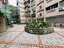 雙捷運四房可停2台平面車/三民高中捷運站旁