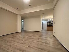 近萬能科大雅致三房-門前可停車