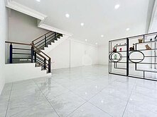 大社夜市中山商圈大面寬全新整理1+2F公寓店住