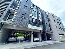 五結傳藝小城故事2房車位華廈