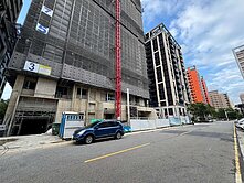 中路大面寬建地 近公園 生活機能強 優質地段