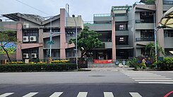 後驛捷運低總價正街上店面