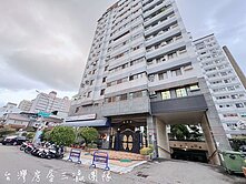 【偷尼】崇德文心雙商圈★稀有釋出大四房平車