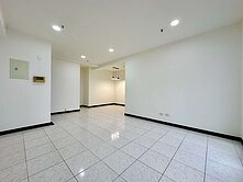 河堤秒殺物件｜採光大四房可停休旅車位｜高樓層景觀