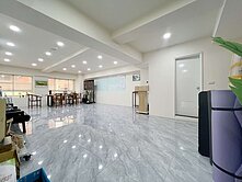 民生巨城龍虎多功能開放空間辦公美容美甲工作室鈔A