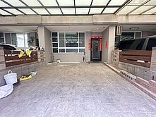 超值價🔥前院車庫🔥震後四房別墅