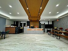單元12｜鉅虹森美館 大面寬金店面
