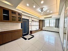 【麒麟大3房＋坡道平車｜稀有釋出、生活機能全打勾】