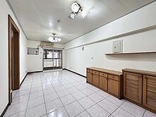 近學區台北圓山亮廳三房住商陳璟漢