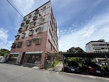 礁溪市區溫泉3房車位華廈~台灣房屋婕如~小豬