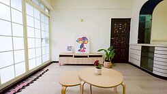 面寬8米獨立前院一樓大四房公寓