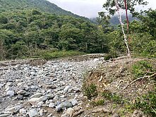 精選強銷★三棧溪旁原保山坡農地山景美UF1368