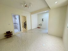 近中壢體育園區前院停車美透天