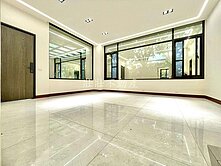 在找水湳全新獨門獨戶電梯別墅/店面？