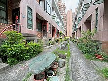 嘉嘉/機捷震後雙車孝親別墅