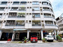 ☀專員☀大家庭首選【漢民商圈】五樓透天店住