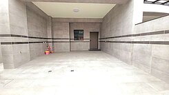 體育公園全新電梯雙車墅
