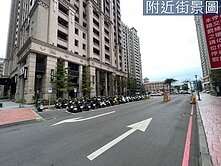 專任竹北遠百勝利國中商圈單層45坪金店面3平車