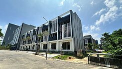 獨家~［兆德旭日］台積/臨路住店五房美透天+車庫