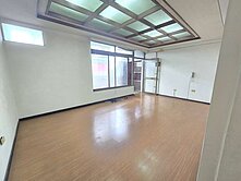 頂溪河景景觀4房大戶美廈/住商符店長