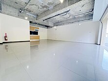 東區昕視界稀有全新店面