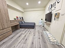 台中車站旁「綠川大廈」電梯大套房全新整理家具家電全