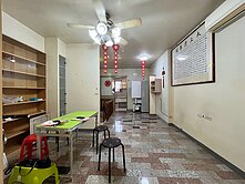 電信街三角窗店面