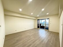 桃園藝文特區百川綠晶邊間新裝潢四房車/近捷運學區