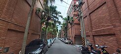 近好市多龍大莊別墅、室內車庫、大樓價買別墅