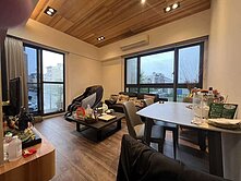 高京藏玥#面寬三角窗#店住合一大店面#電梯豪墅