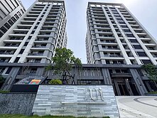 高雄大學【冠傑Ui】 全新未住兩房平車