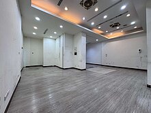 租-富邦BOT/捷運旁/黃金地段邊間面寬雙店面