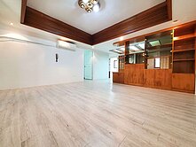 信實恬🍭信任度高出價談❗️昌平商圈大三房車位